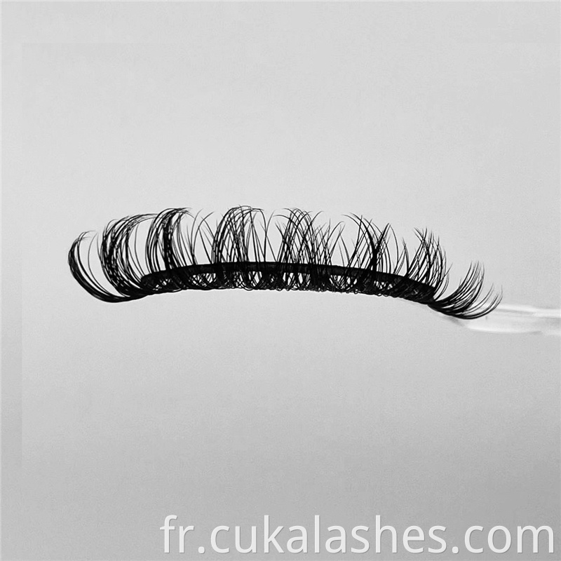 Light Russian Volume Lashes